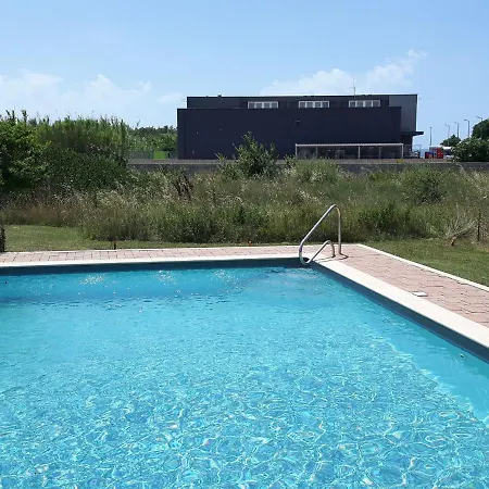 Nyaraló In Near Sandy Beaches *