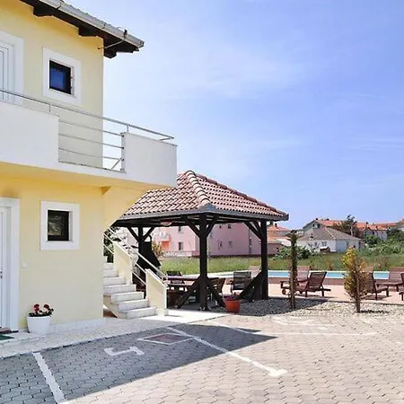 Holiday home Lug 2, New And Comfortable With Pool Privlaka (Zadar)