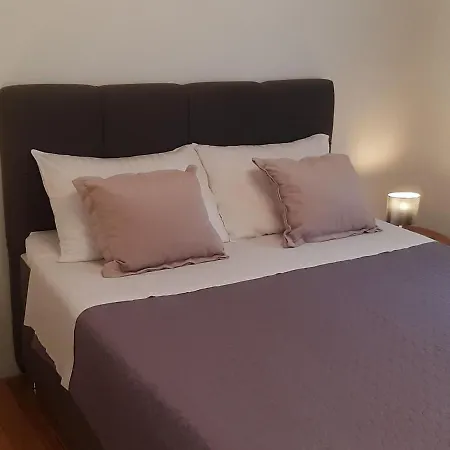 Tatil Evi In Near Sandy Beaches