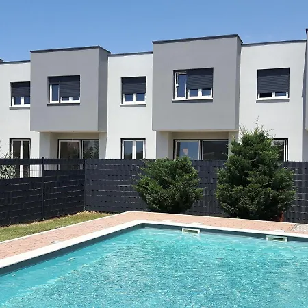Lug 2, New And Comfortable With Pool * Privlaka (Zadar)