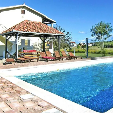 Casa de Férias In Near Sandy Beaches *