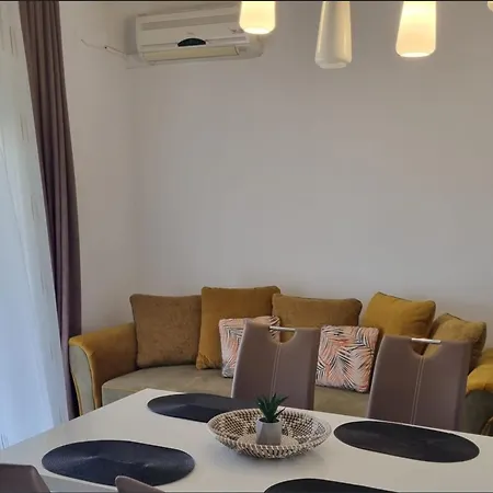 In Near Sandy Beaches Tatil Evi Privlaka (Zadar)